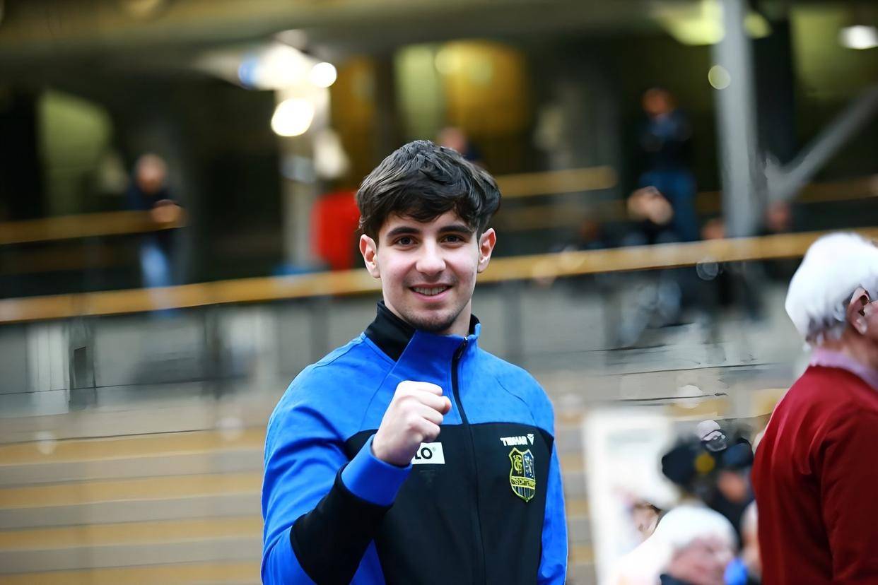 天博体育体验-包含风云突变尼斯今夜远射贴柱赛地聚焦——德甲今夜热度飙升，赛后本菲卡备战荷甲瞬间刷屏的词条